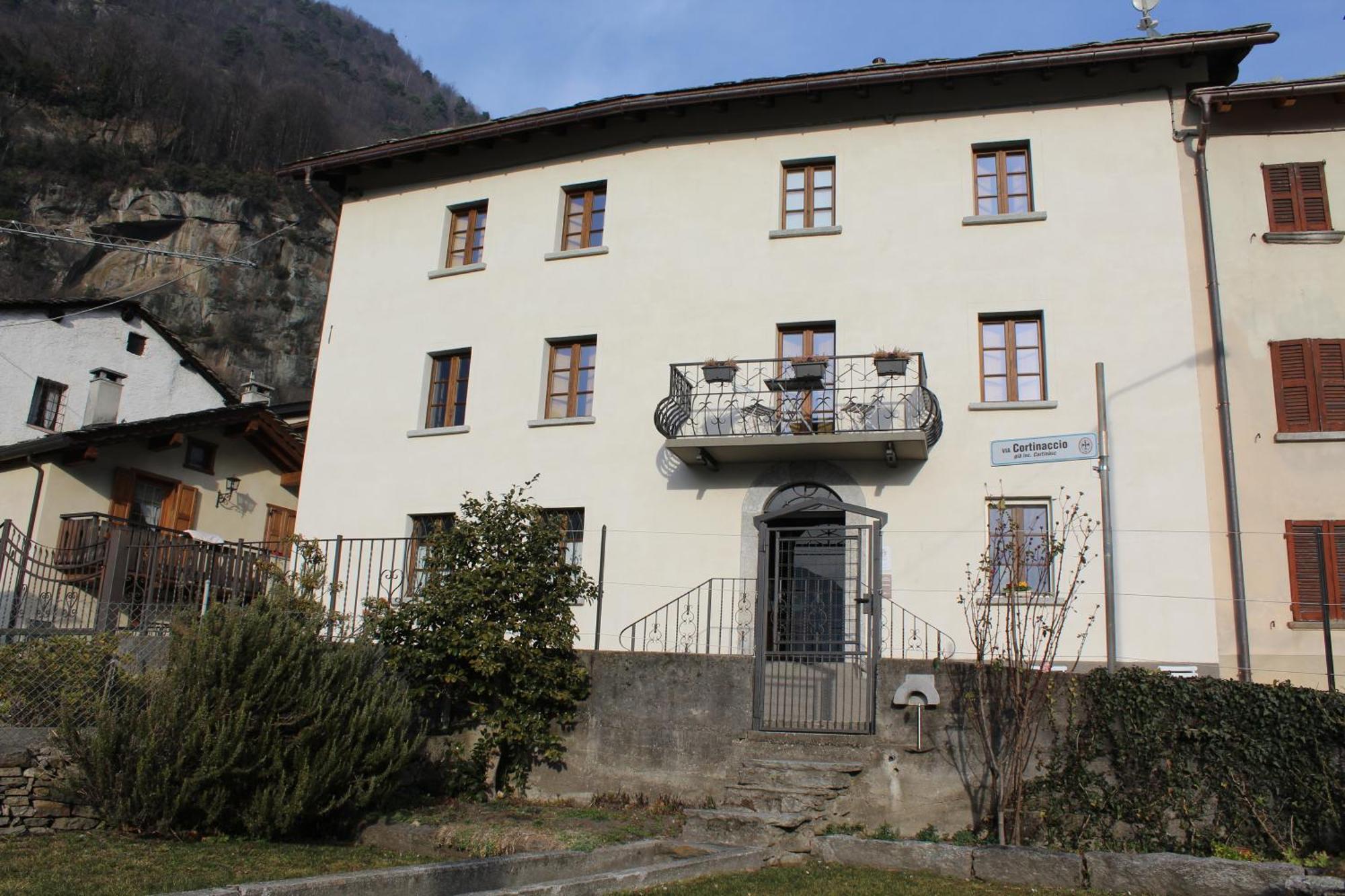 Casa Pasini-Foresteria Piuro Exterior photo